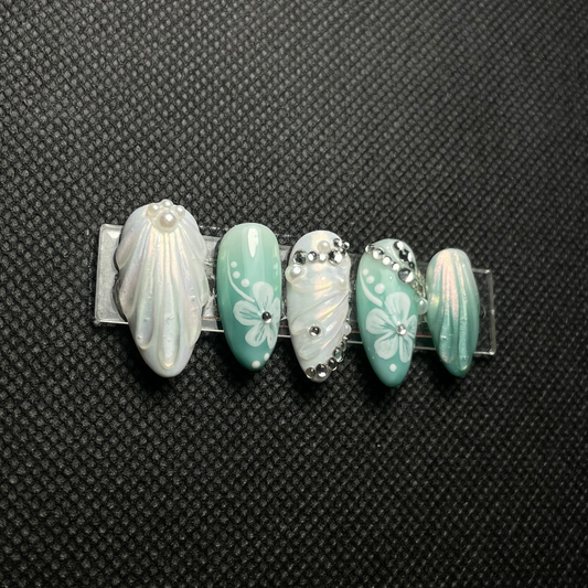 Faux ongles Aloha Lagoon bleu lagon tropical inspiration hawaïenne C'Sha Nails