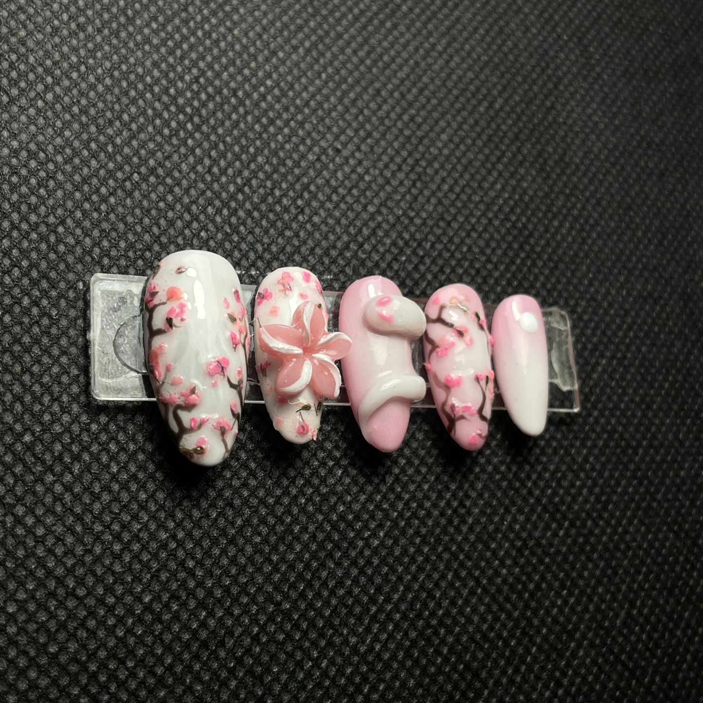 Faux ongles Nara Bloom rose cerisier japonais inspiration florale C'Sha Nails