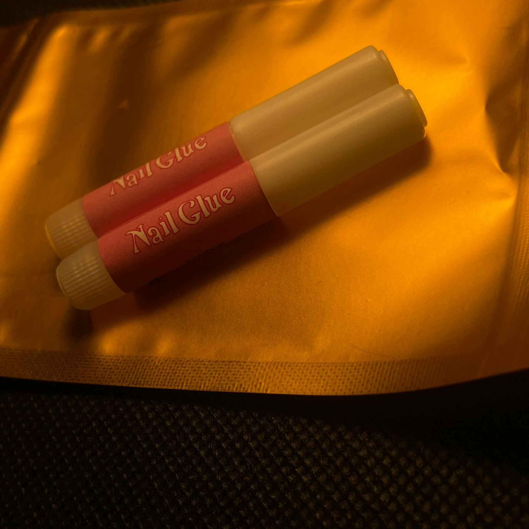 Glue adhésif forte tenue pour fixation de faux ongles réutilisables C'Sha Nails