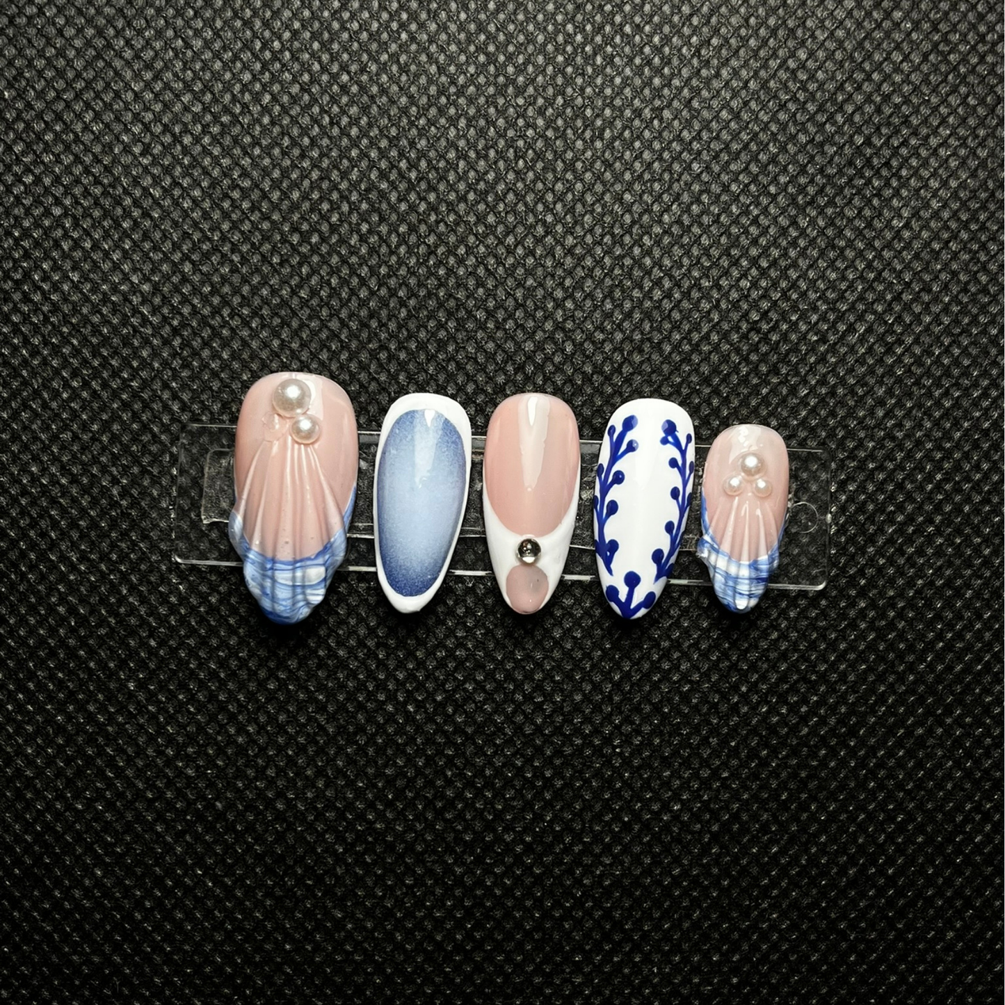 Press-on nails Cassis Coast violet cassis inspiration côte méditerranéenne C'Sha Nails