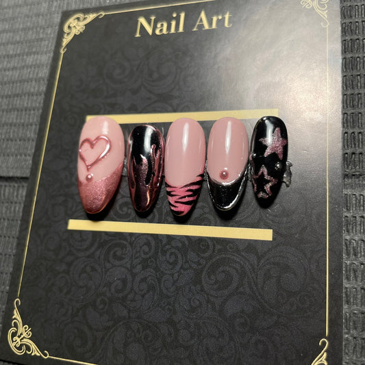 Press-on nails Hot Mess couleurs intenses détails audacieux C'Sha Nails